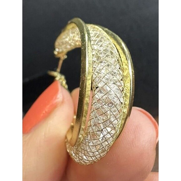 lot 2 gold Tone Oval hoop earrings subtle bling elegant interesting - Picture 9 of 15